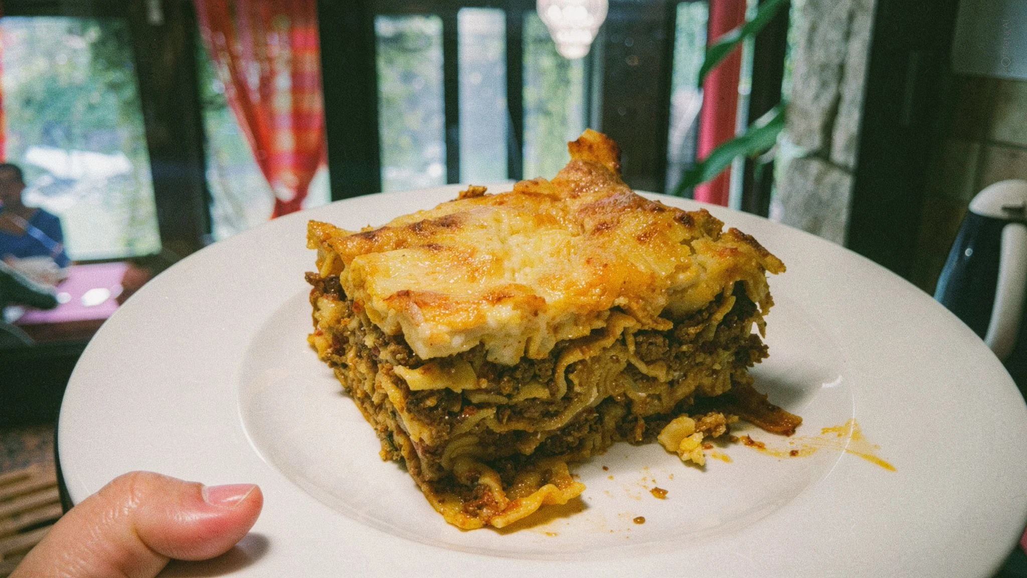 Lasagne de la maison d'hôtes Le Paradis à Zicavo en Corse, repas maison et convivialité